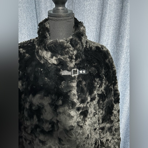 CALVIN KLEIN Black Faux Fur Zipper Coat with Buckle Detail, Size XL, NWOT - Picture 3 of 7
